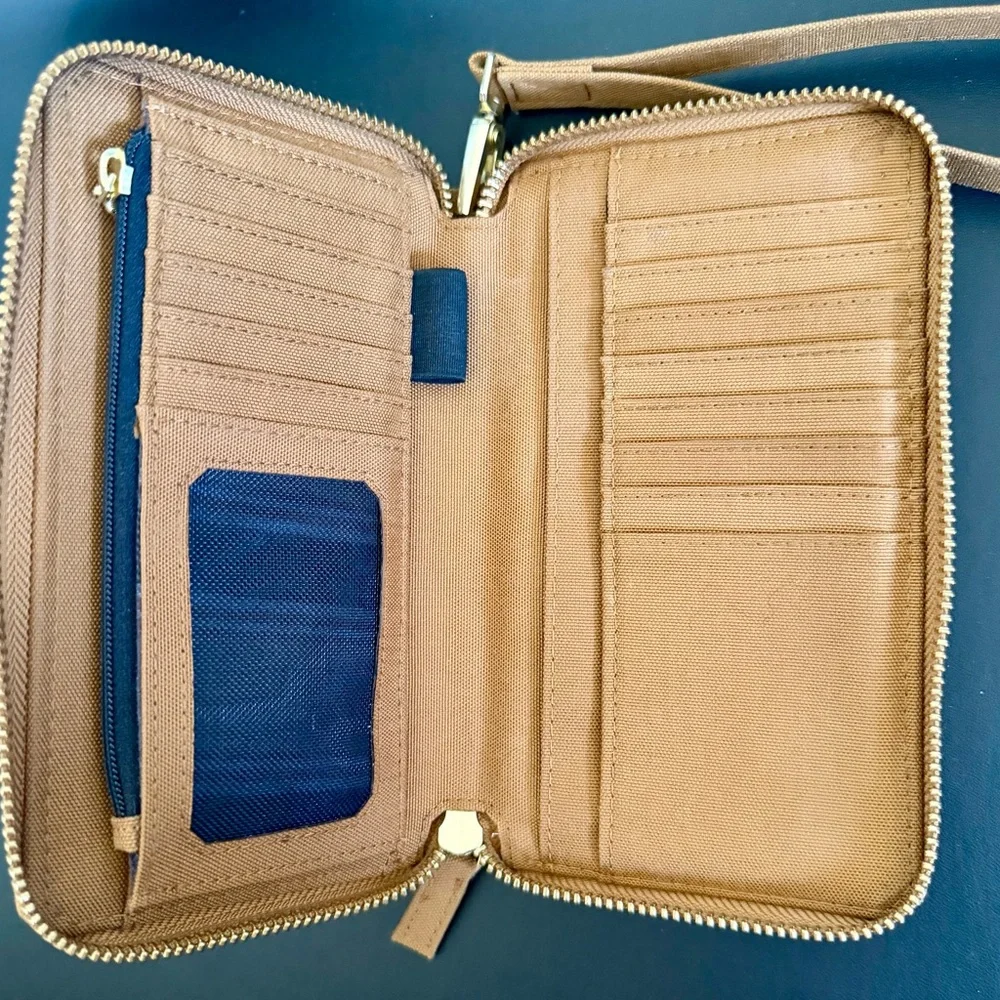 Carhartt Brown Canvas Zip Wristlet with Detachable Strap - Picture 4 of 4